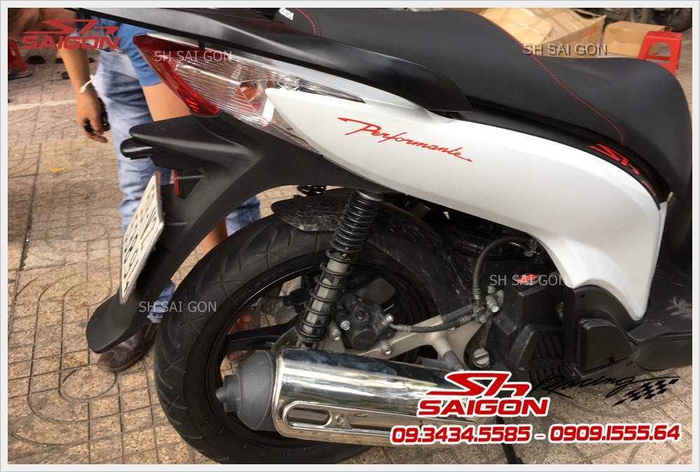 Shop chuyên kinh doanh dàn áo sh ý cho xe SH VN 2012 2013 2014 2015 2016 giá cực rẻ Phone:0909.1555.64